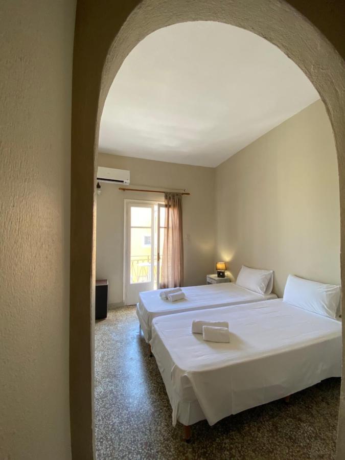 Hotel Pansion Roulis Moraḯtika Exterior foto